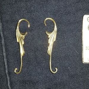 gauged Hangers 4 stretched lobe